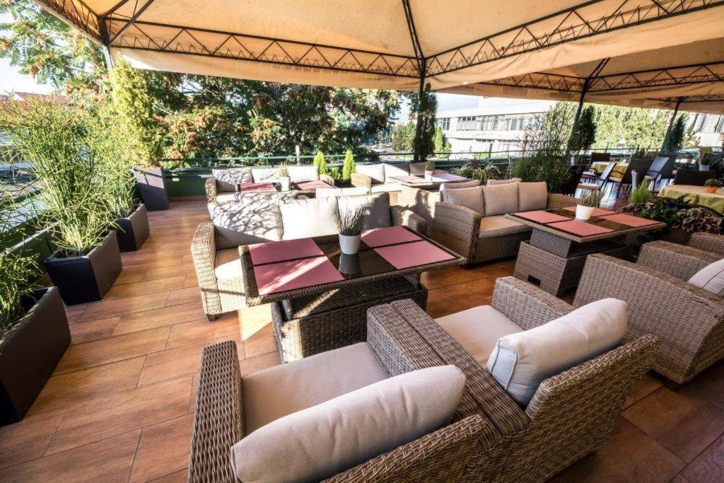 Hotel Zlaty Byk Rimavska Sobota Luaran gambar
